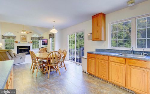 831 Alameda Dr, Huntingtown MD 20639-9510 exterior