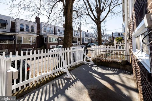 216 Wright Ave, Darby PA 19023-2328 exterior