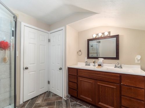 3744 52, Milwaukee WI 53216-2938 exterior