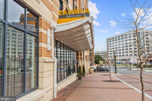 316 New Mark Esplanade, Rockville MD 20850-2750 exterior