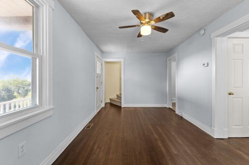 2133 Beckert Ave, Pittsburgh PA 15212-1408 exterior