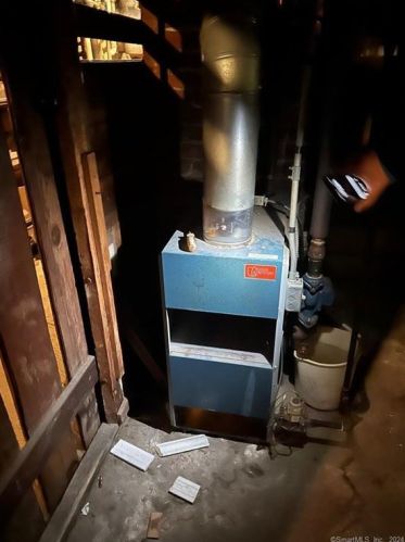 260 Grove St, New Britain CT 06053-3762 exterior