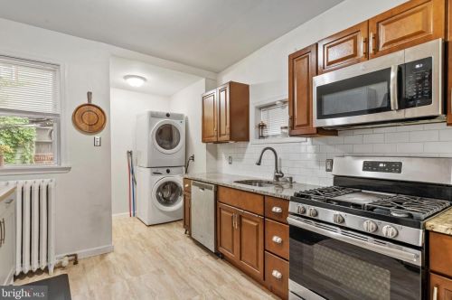 2269 Cambria St, Philadelphia PA 19134-4206 exterior