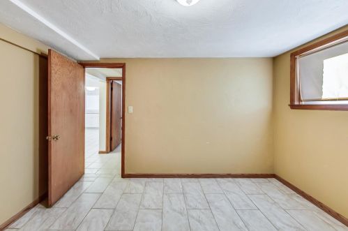 8336 Berwyn Ave, Chicago IL 60656-1430 exterior