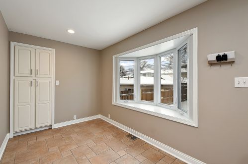 10730 Kedzie Ave, Chicago IL 60629-3532 exterior