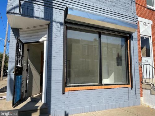 1924 4 St, Philadelphia PA 19122-2206 exterior