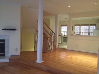 1132 Vernon St, Arlington VA  22201-5755 exterior