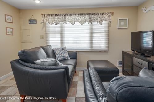 100 Vance Ave, Lavallette NJ 08735-2239 exterior