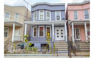 713 237th St, Bronx NY  10466-1401 exterior