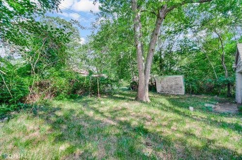 723 Matthews St, Gary IN 46406-1530 exterior