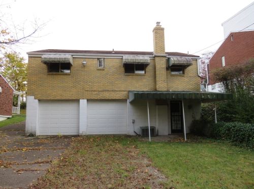 637 Larose St, Pittsburgh PA 15226-1120 exterior