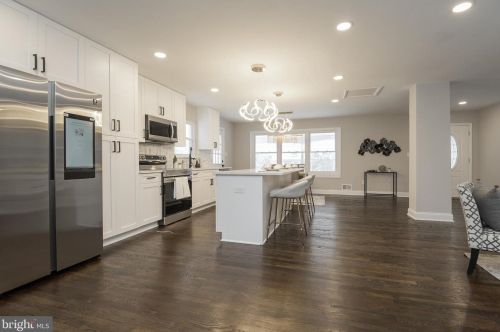 1411 Leister Dr, Silver Spring MD 20904-1548 exterior