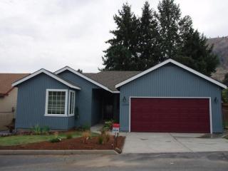 1339 Johnson Ct, Wenatchee WA  98801 exterior
