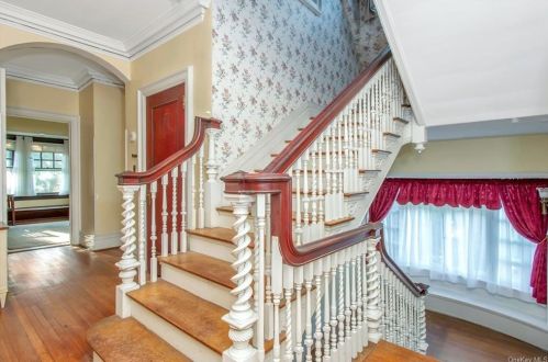 330 Columbus Ave, Mount Vernon NY 10550-4713 exterior