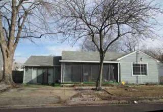 1305 Hamilton St, Pekin, IL 61554-3667