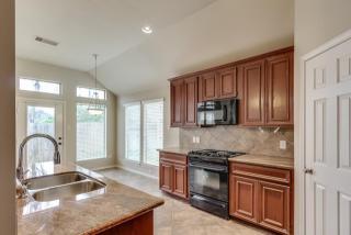 12922 Hawthorne Shores Dr, Houston TX  77044-1257 exterior