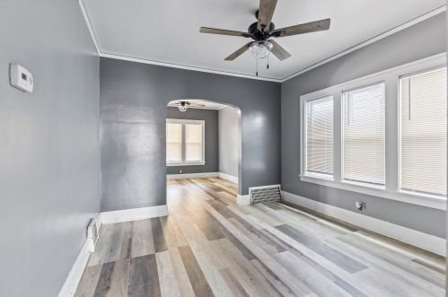 2029 11 St, Milwaukee WI 53204-3827 exterior