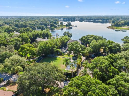 9911 Lone Tree Ln, Tampa, FL 33618-4430