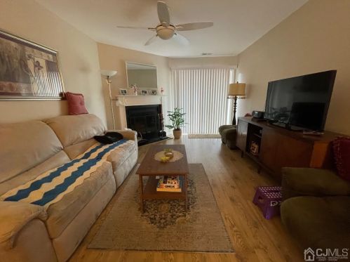 291 Bishop Ct, Old Bridge NJ  08857-3259 exterior