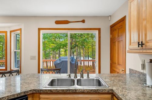 143 Bear Hill Rd, Concord NH  03307-1413 exterior