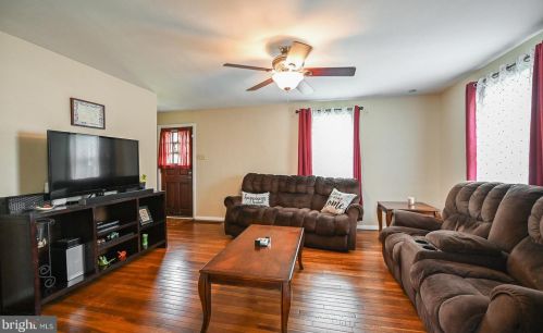 914 Washington St, Pottstown, PA 19464-4048