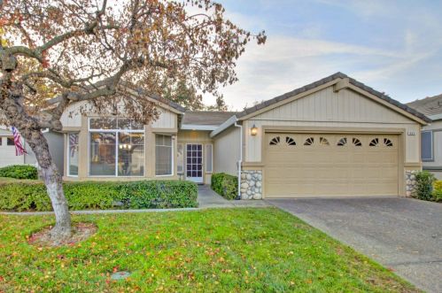 664 Diamond Glen Cir, Folsom, CA 95630-3168