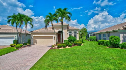 6791 Southport Dr, Boynton Beach FL 33472-6915 exterior