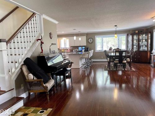 327 Cass St, Standish MI 48658-9229 exterior