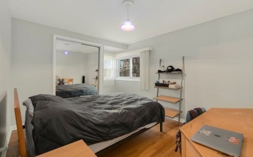 3935 Greenleaf Ave, Chicago IL 60626-2882 exterior