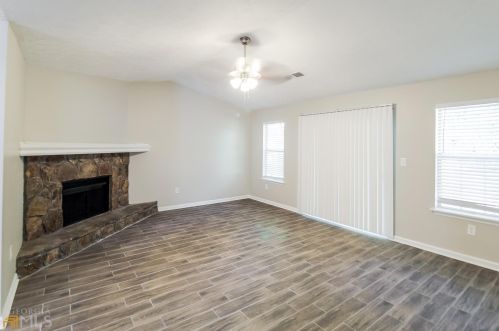 6105 Marbut Farms Chase, Lithonia GA  30058-7952 exterior