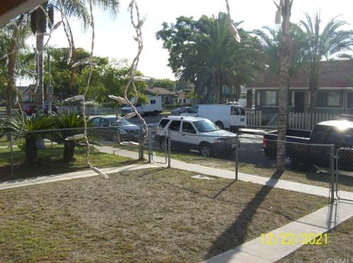 2705 Olive Ave, Fullerton CA 92833-3542 exterior