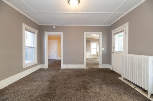 1408 Westnedge Ave, Kalamazoo MI 49007-2426 exterior