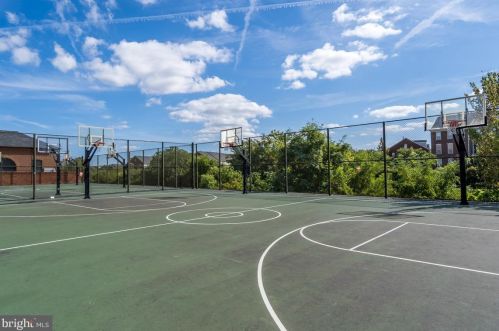 1902 Potomac Ave, Alexandria VA 22301 exterior