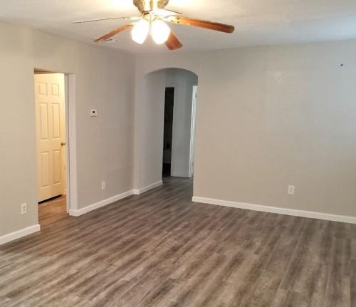 1514 7th St, Irving TX  75060-3752 exterior