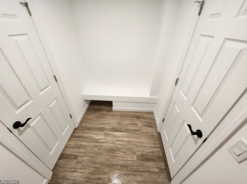 17 Grandview Ln, West Milford Lakes NJ  07480-1424 exterior