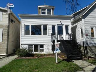 2328 Meade Ave, Chicago IL  60639-2224 exterior