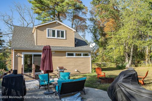 847 Bennetts Mills Rd, Jackson Twp NJ  08527-2754 exterior