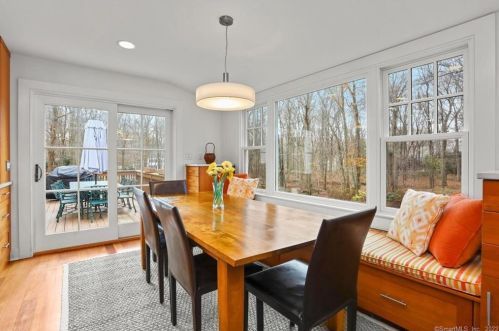 231 Bayberry Ln, Westport CT 06880-4026 exterior