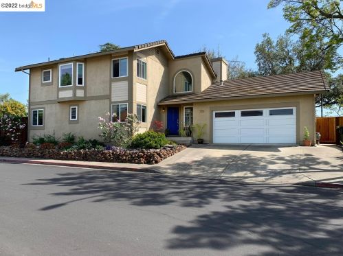 1807 Evalane Way, Concord CA 94519-2356 exterior