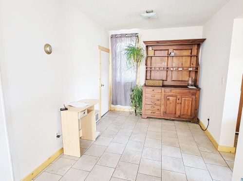 5818 Elinor St, Duluth MN 55807-1215 exterior