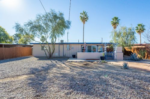 7925 Beverly St, Tucson AZ 85710-5803 exterior