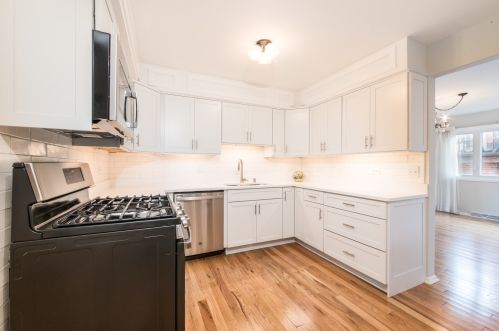 4558 Maria Ct, Chicago IL 60656-4255 exterior