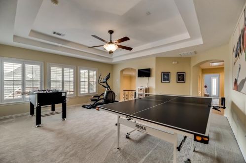 5074 Oakhurst Ln, Frisco TX 75034-2182 exterior