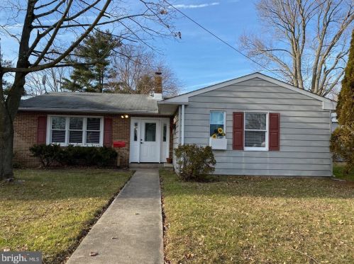 336 Main St, Pilesgrove NJ  08098-1309 exterior