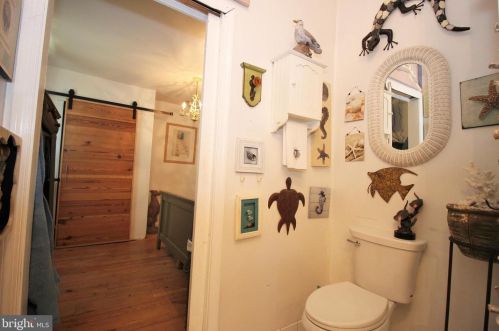 80 Ridgeway Ave, Manor PA 19036-1924 exterior