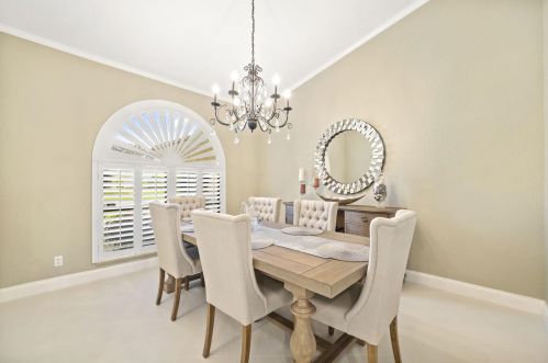 1292 Bent Pine Cv, Fort Pierce FL 34986-2102 exterior