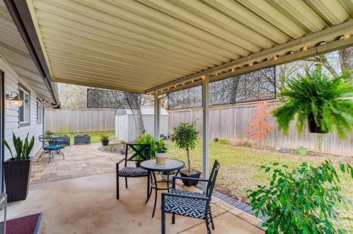 2403 Aldford Dr, Austin TX 78745-4822 exterior