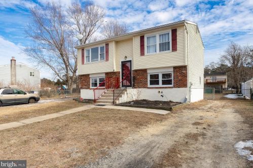 410 Cherokee Dr, Browns Mills, NJ 08015-6445