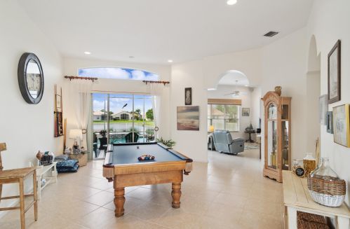 410 Aqua Vista Ln, Fort Pierce FL  34986-2645 exterior