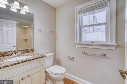 2518 Delancey St, Philadelphia PA 19103-6409 exterior